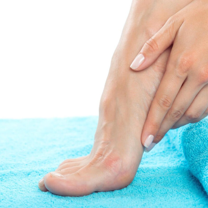 Corns vs. Bunions: Understand the key differences, causes, and treatments for these common foot issues to relieve pain and improve foot health.